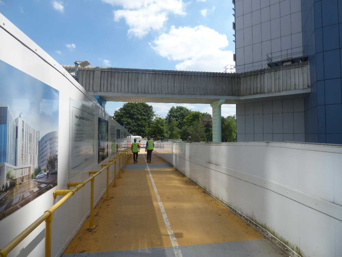 Temporary footbridge between the Specialist Hospital site and the QEHB - 22nd June 2022